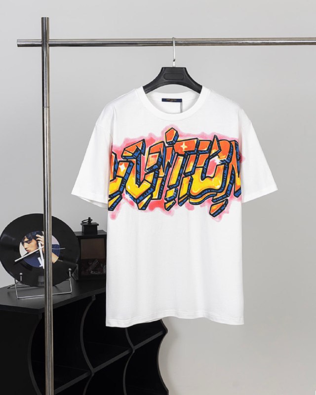 Louis Vuitton short sleeved sh