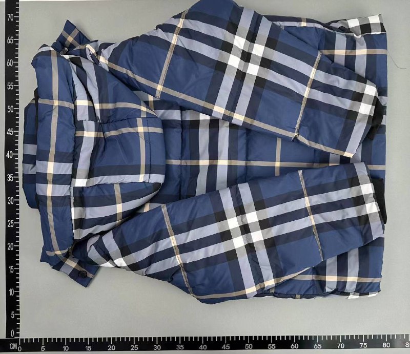 BURBERRY Down -3