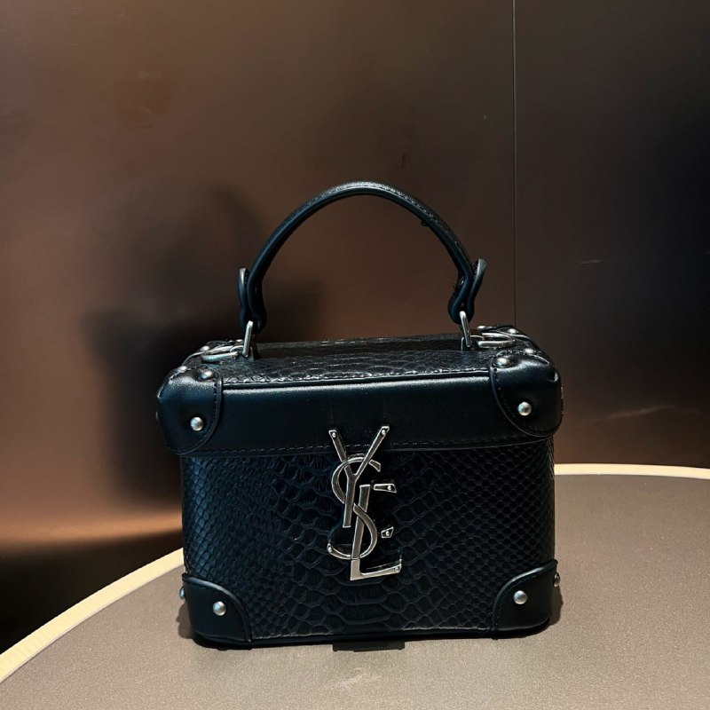 Saint Laurent Shoulder Bag -3