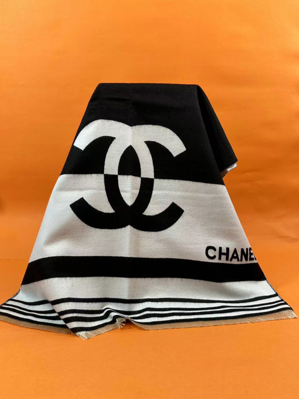 branded scarf -4