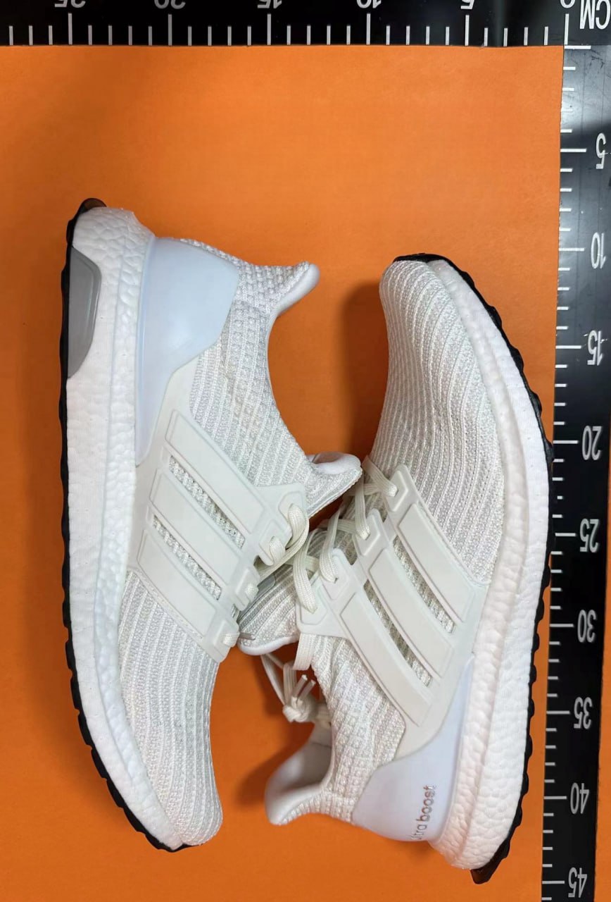 Aididas ULTRA BOOST -4