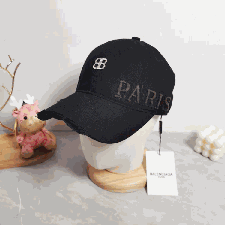 Balenciaga cap