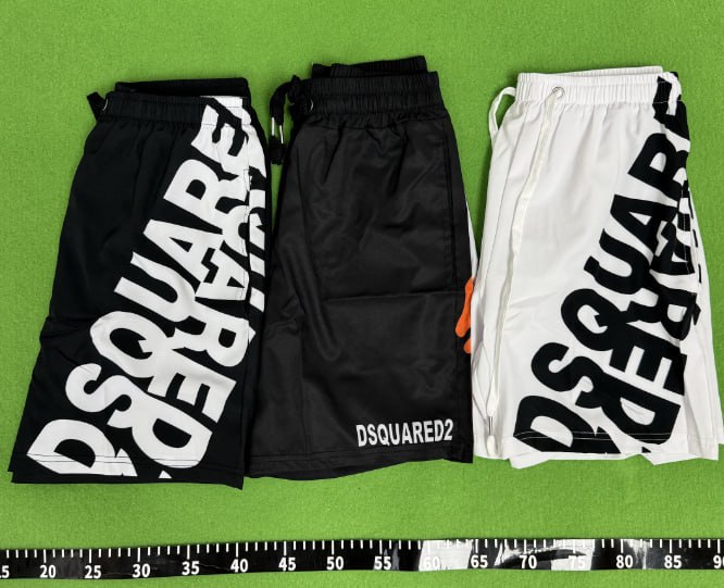 DSQUARED2 Shorts   -2