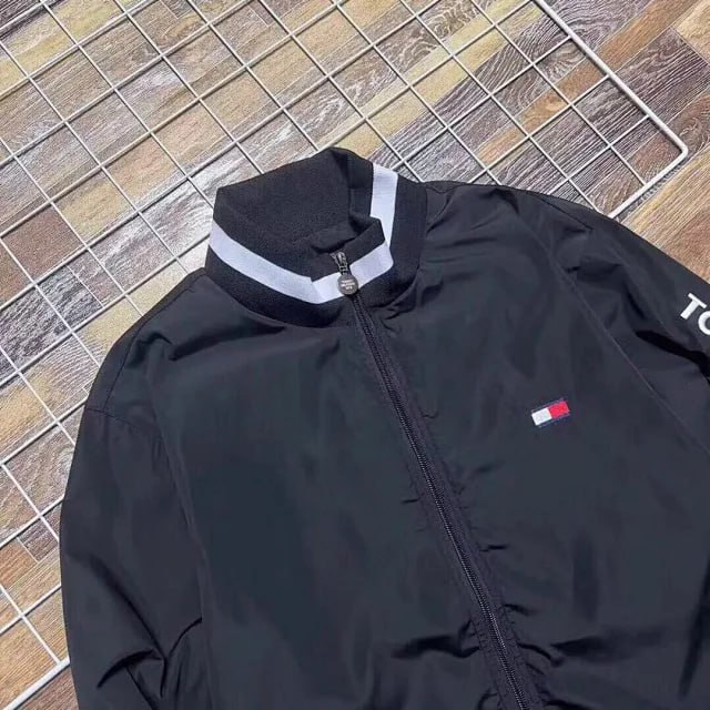  11 Tommy -4