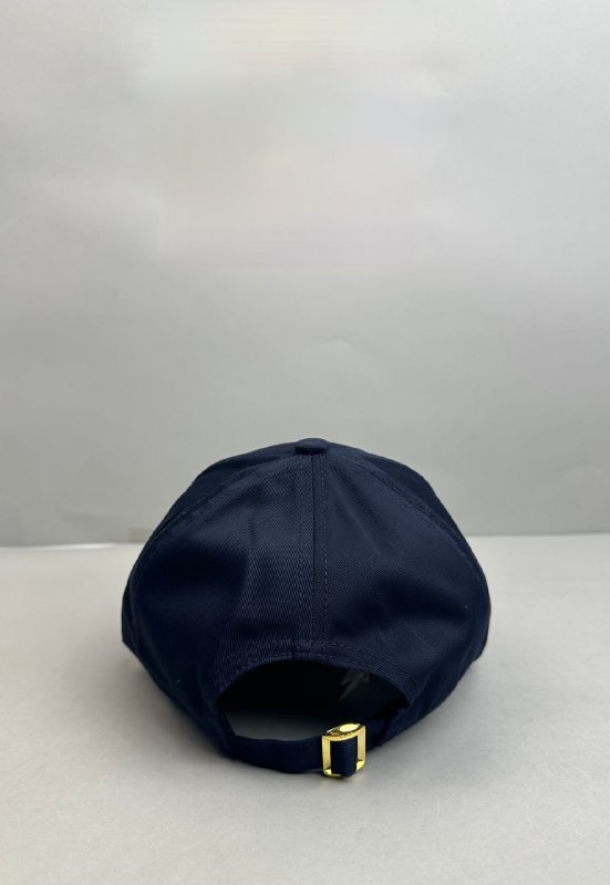 Celine hat -4
