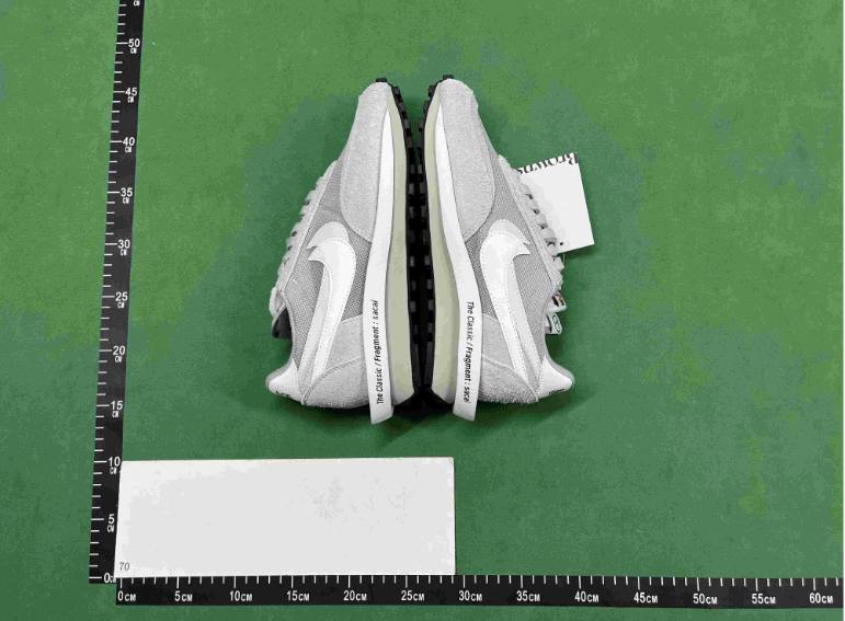 nike sacai ldwaffle -4
