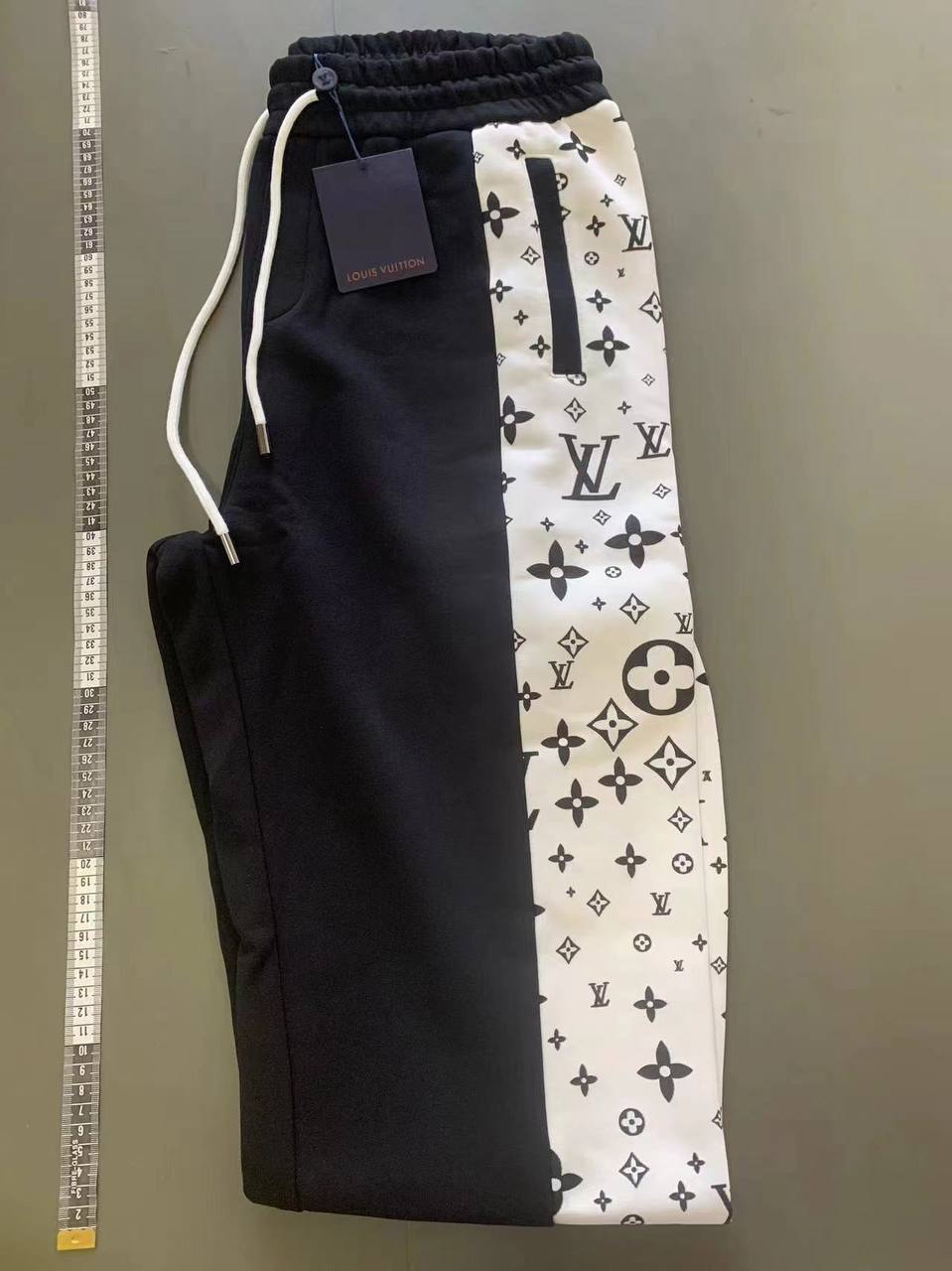  LV Sweatpants -4