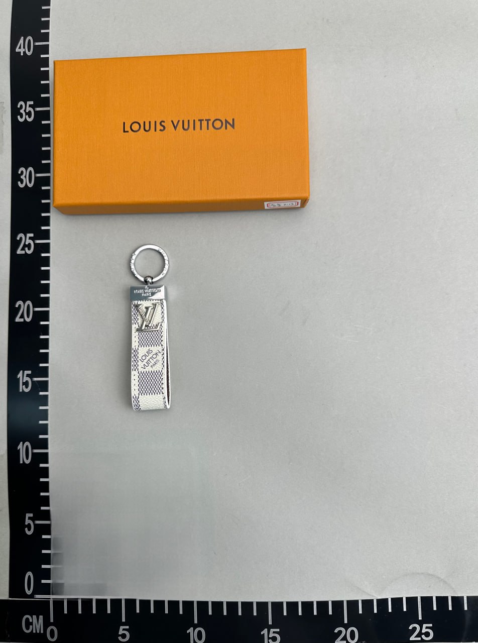  LV Keychain  -2