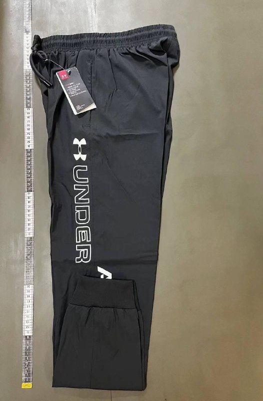 Under Armour sports pants -3