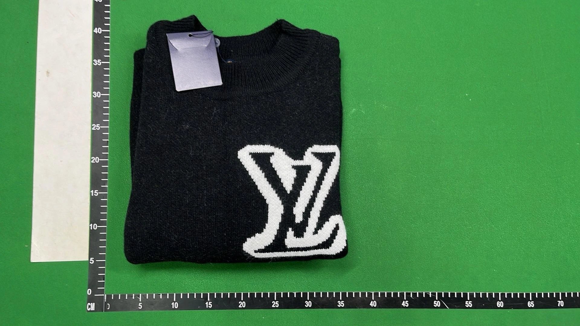 LV sweater (10 + styles) -2
