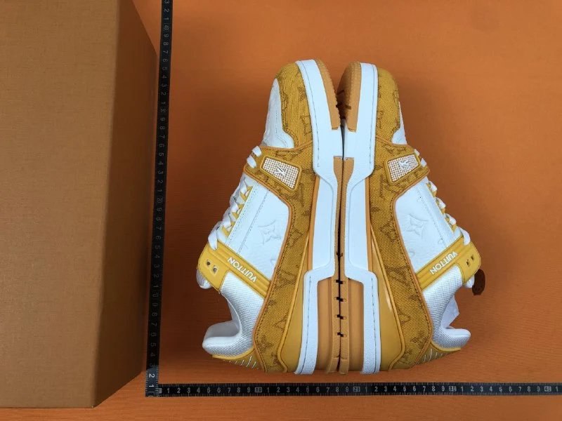 Louis Vuitton Trainer Sneaker  -3