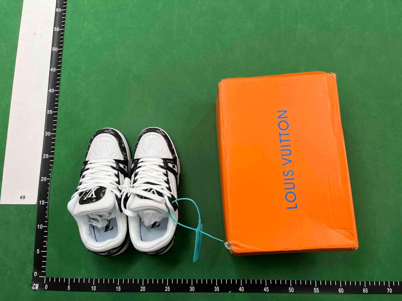 Louis Vuitton Loafers -4