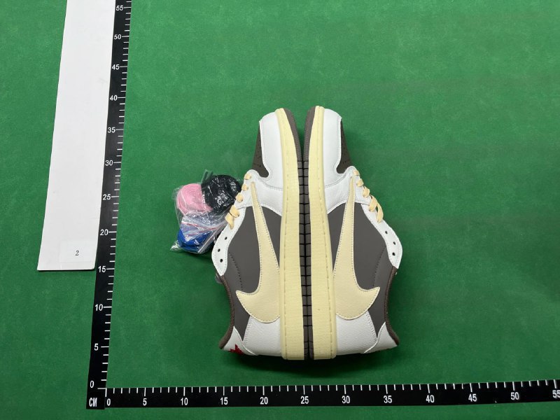 AIR JORDAN 1 Travis -3