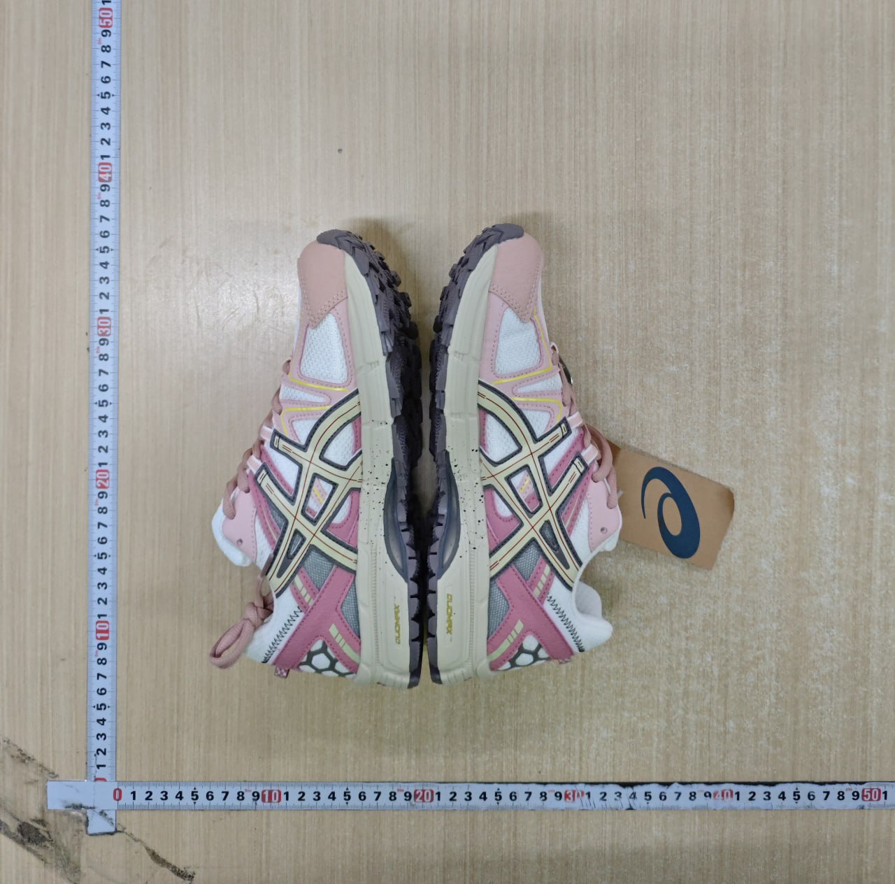 Asics shoes -3