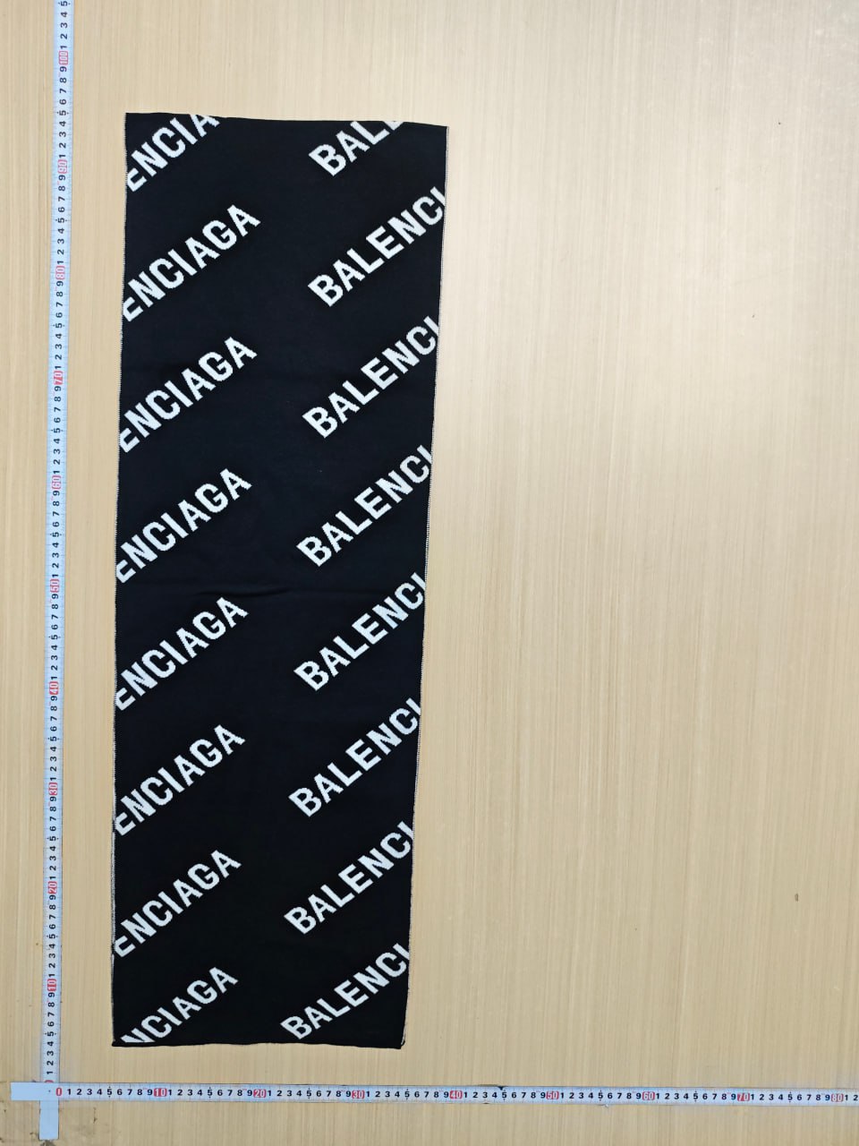  Balenciaga scarf -3