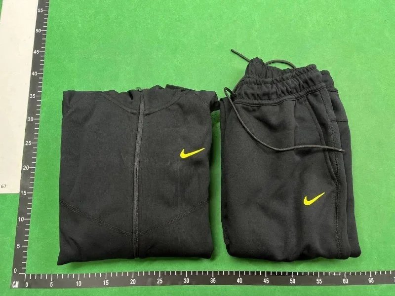 NIKE Hoodie Suit -4