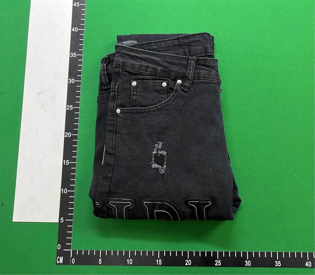 AMIRI Jeans（31+ Styles） -2
