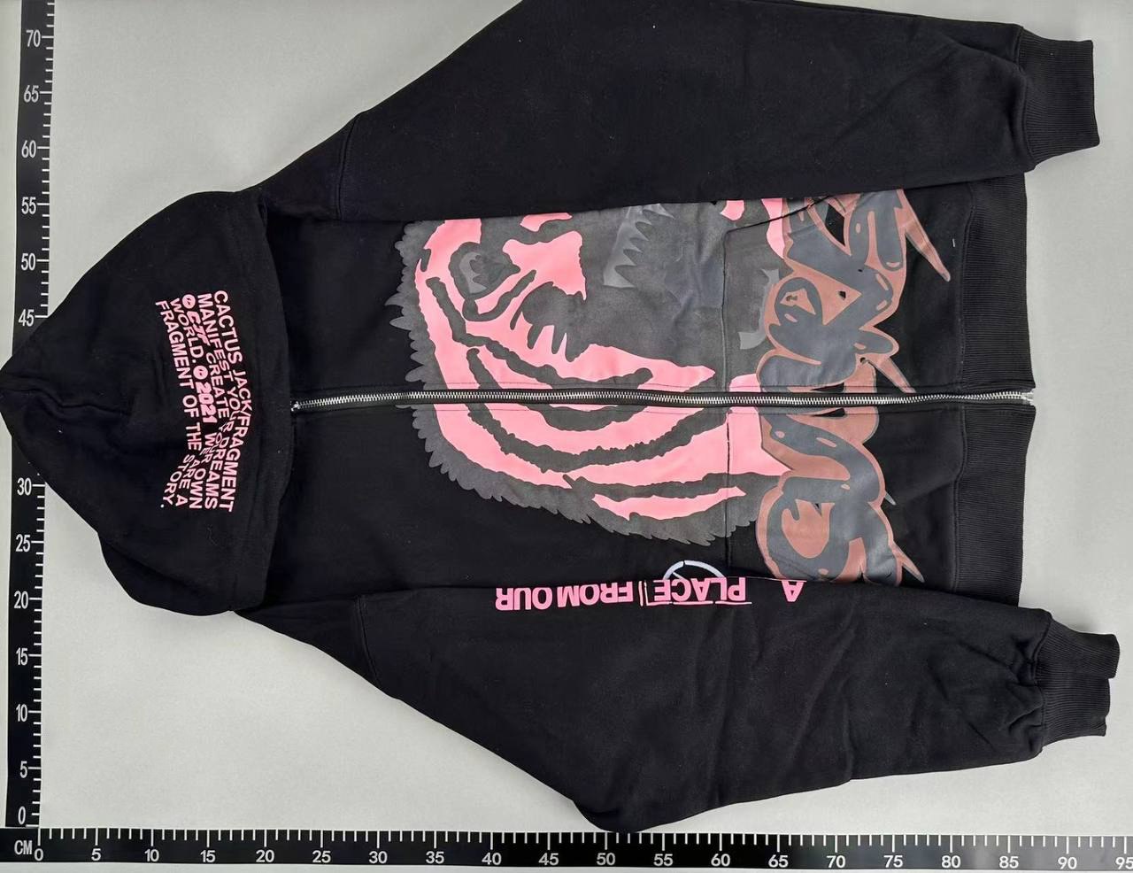 Travis Scott Hoodie1 -2