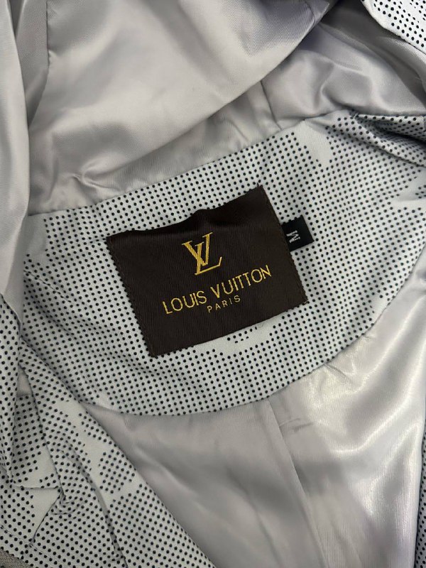 LV COAT -2