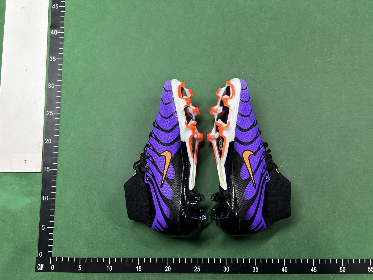 soccer shoes -3