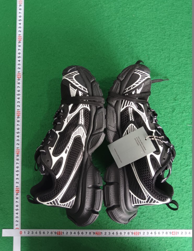 Balenciaga 3XL -4
