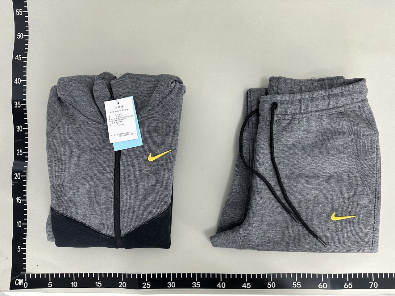 Nike suit1 -4