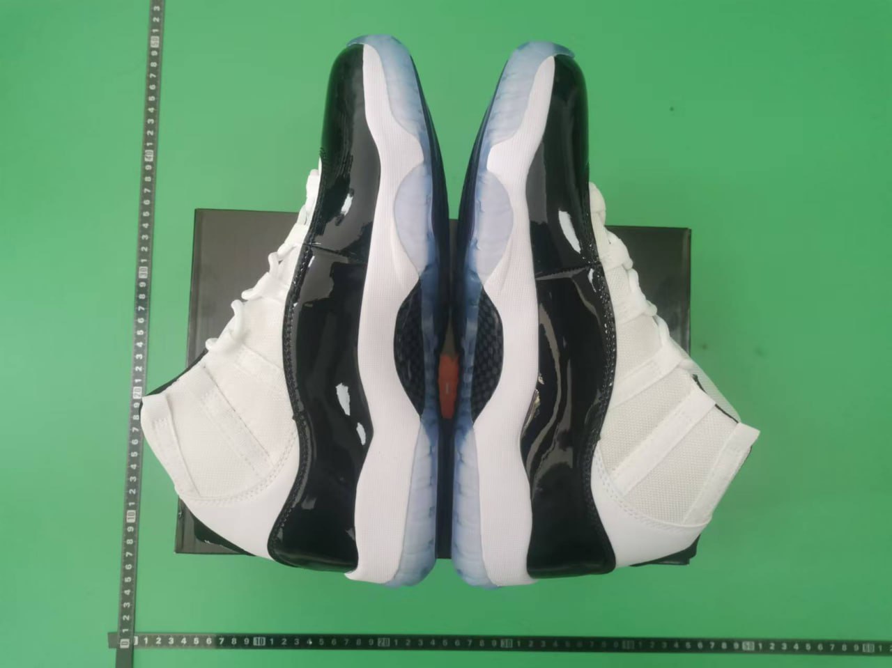TOP JORDAN 11 -3