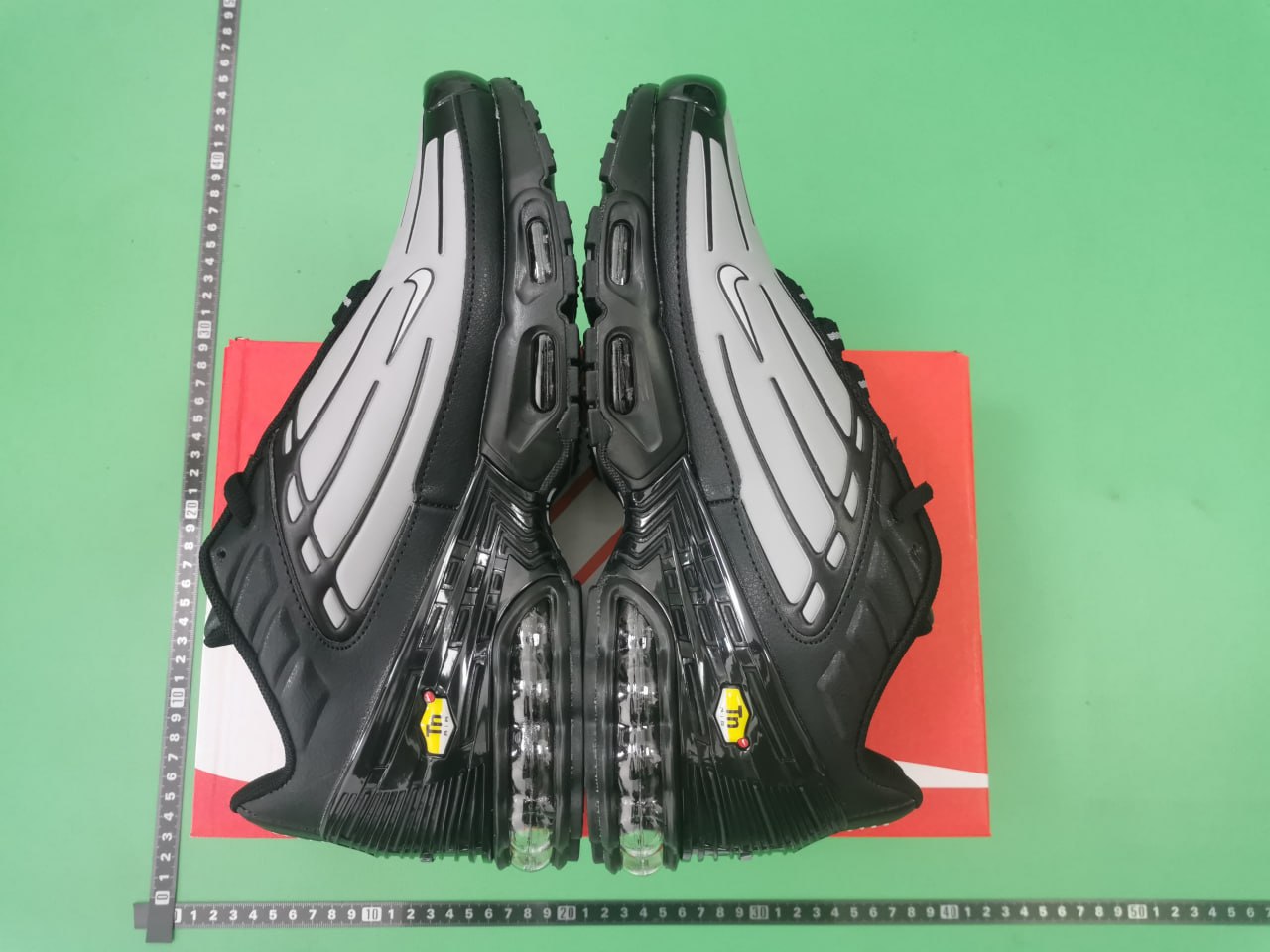  Nike Tn Plus 3 -4