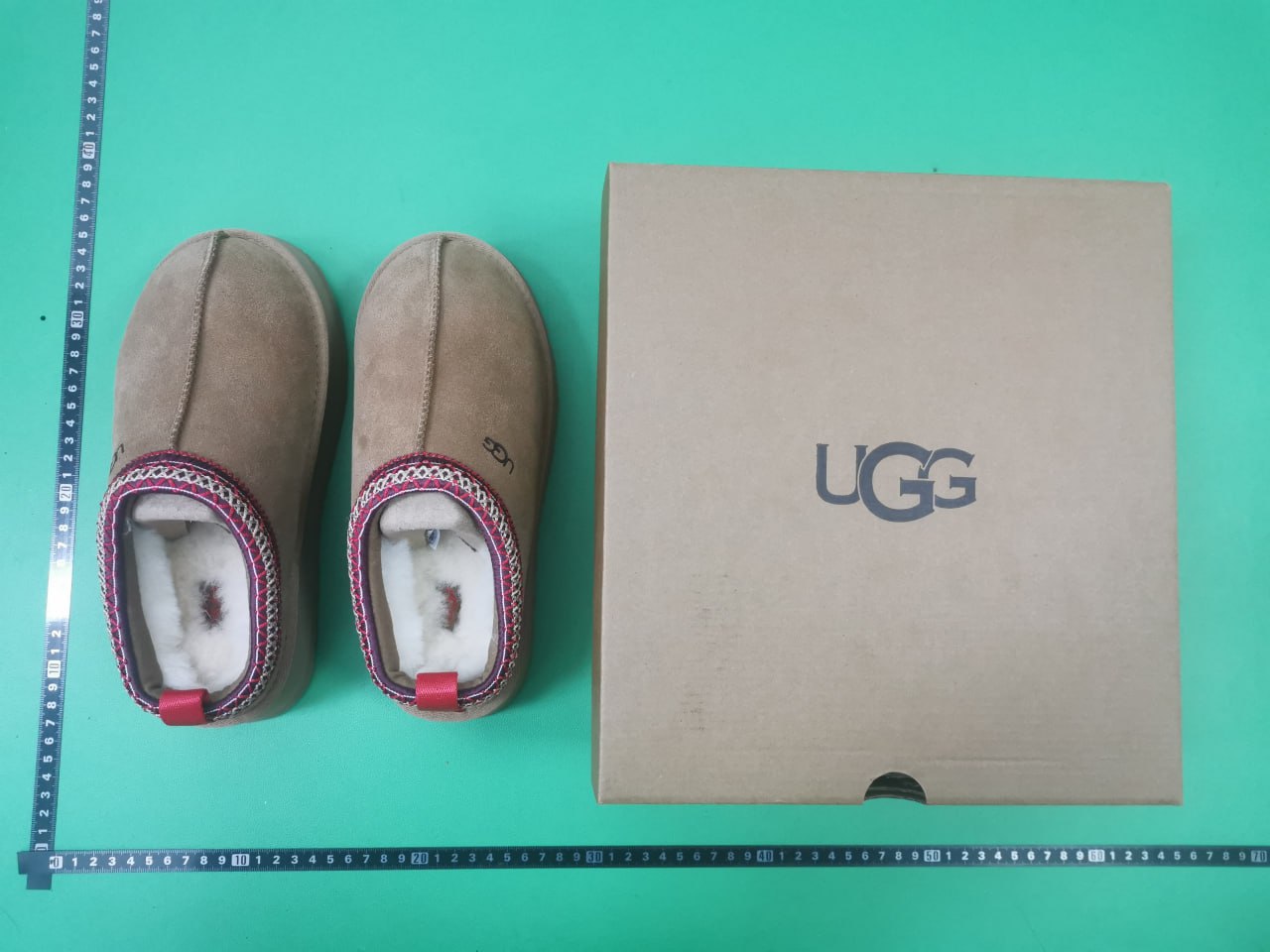 UGG -3