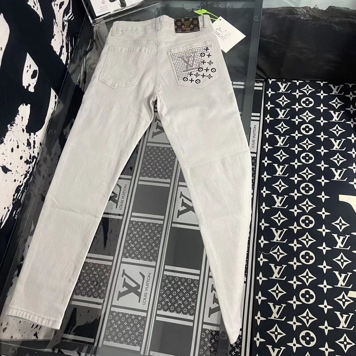 LV Golden Classic Jeans1 -2