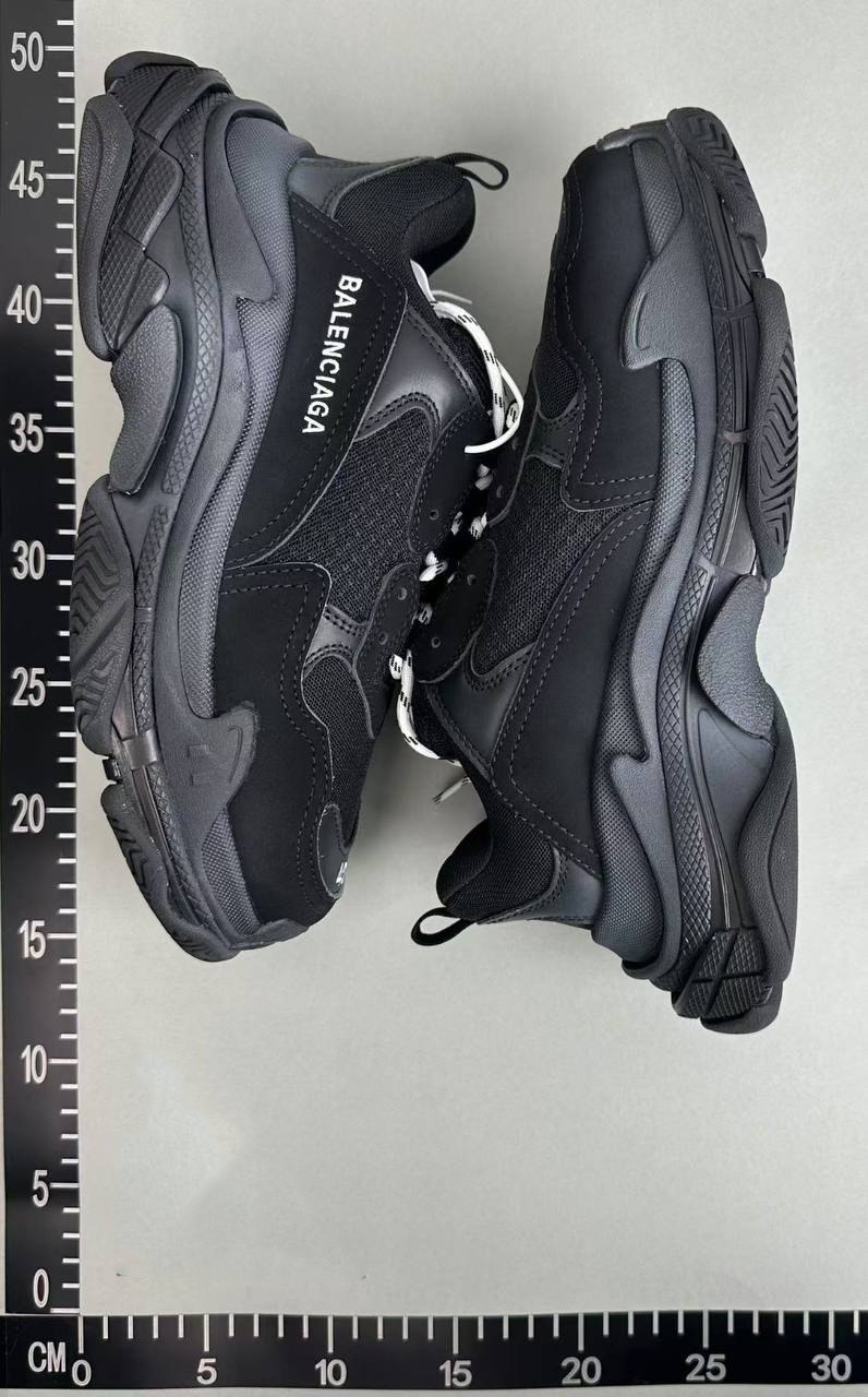Balenciaga Triple S -3