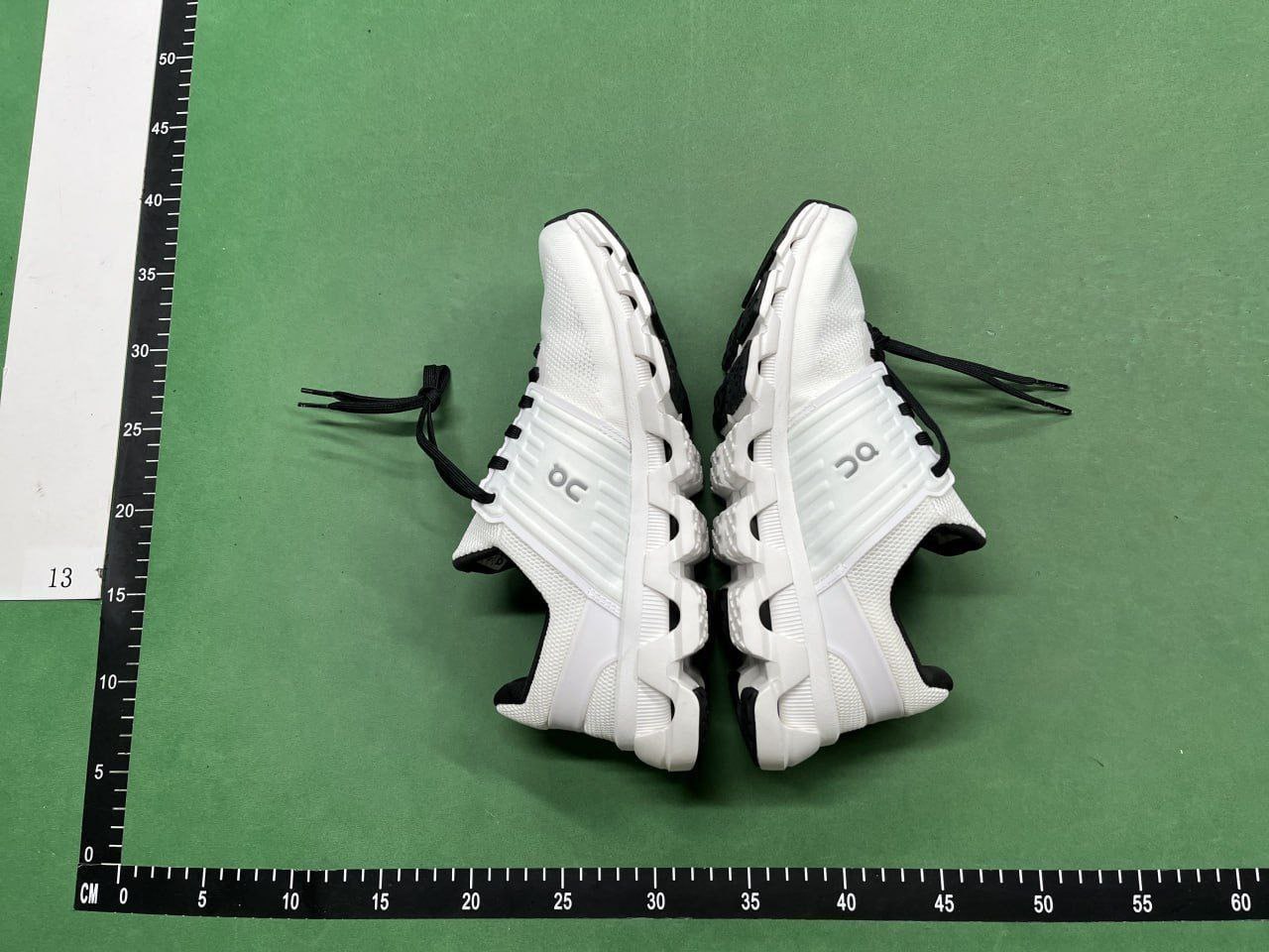 on cloud shoes (30 CP) -4