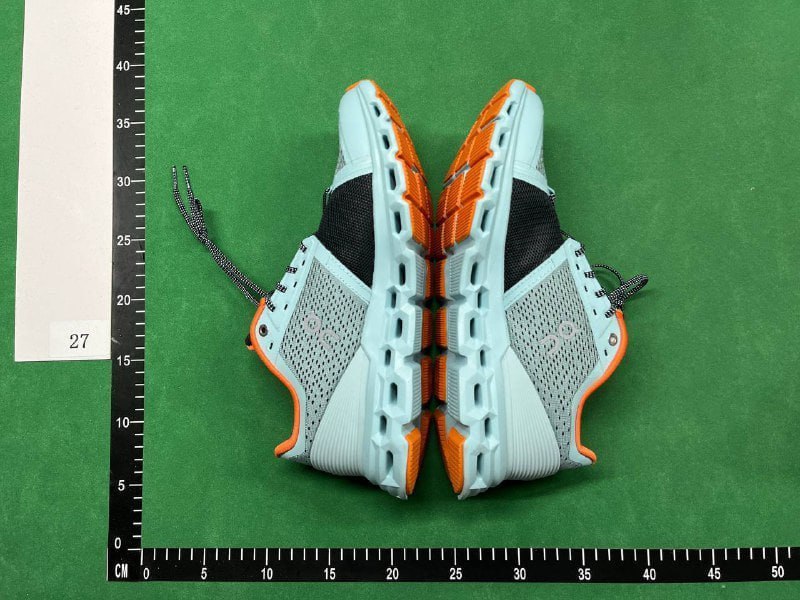 on cloud shoes (30 CP) -3