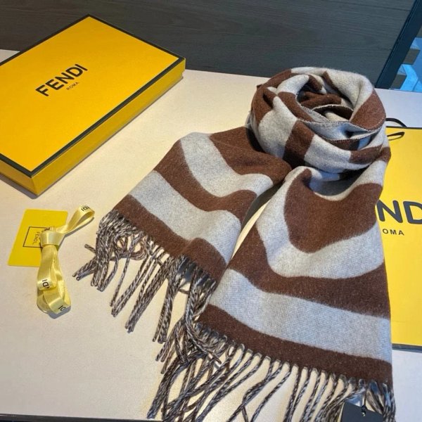 Chanel scarf -4