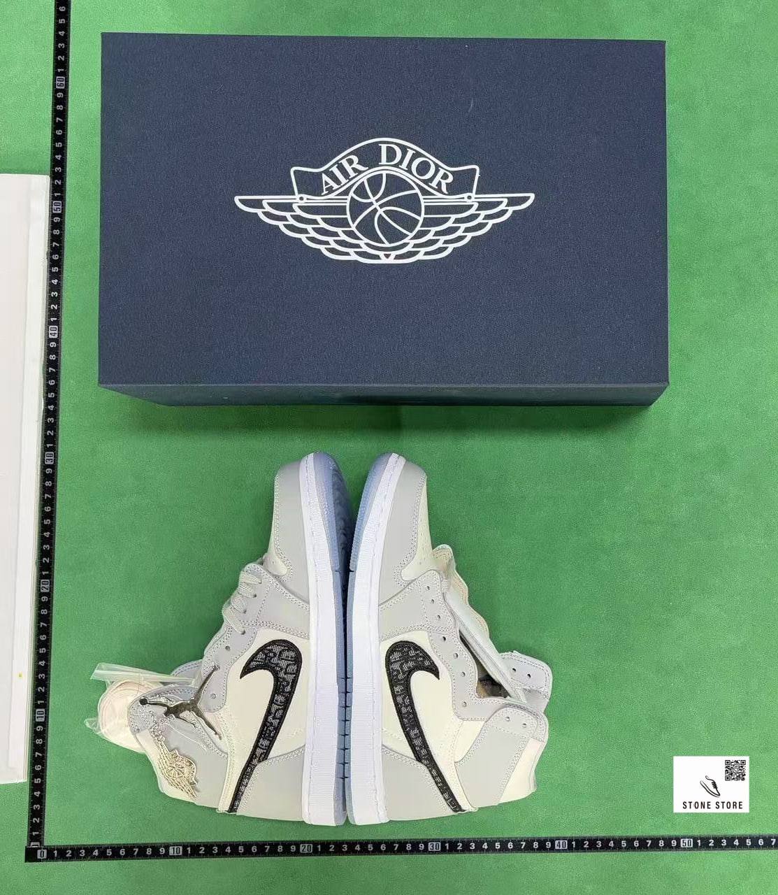 Dior x Air Jordan 1 Low -2