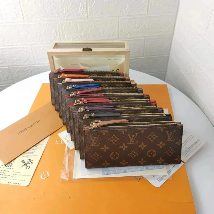 OLouis Vuitton wallet