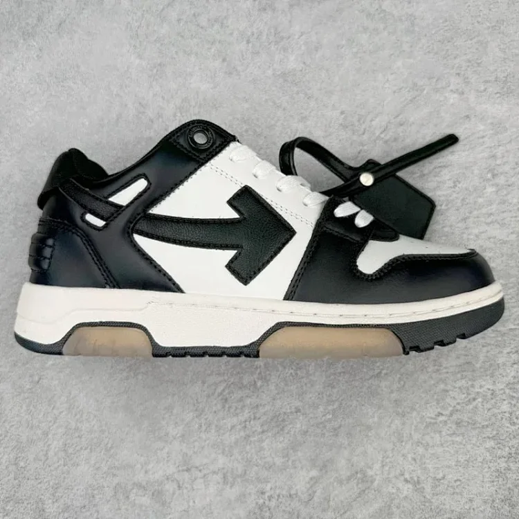 OFF-WHITE