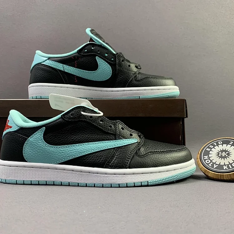 Jordan 1 Low1