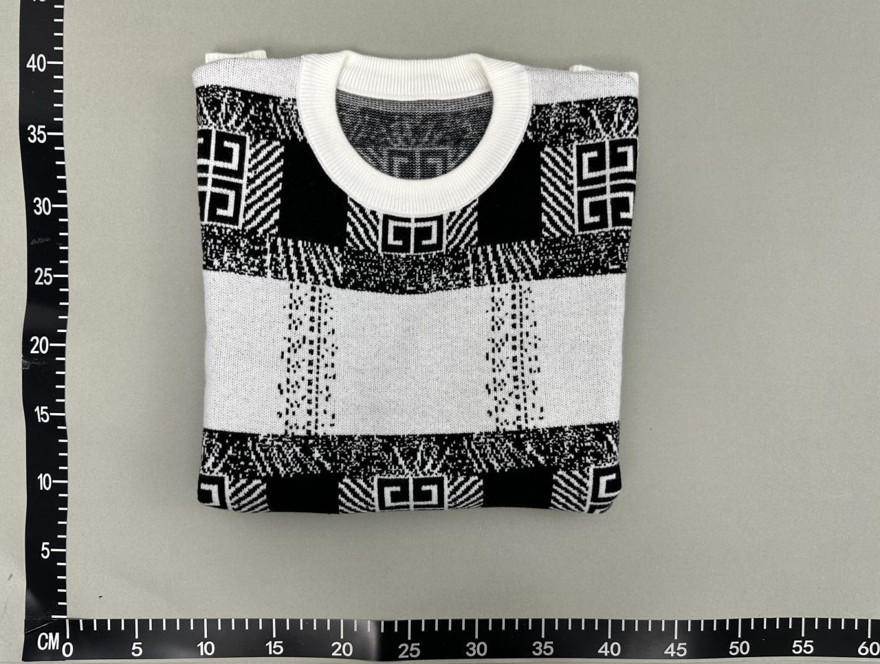 Fendi Sweater1 -2