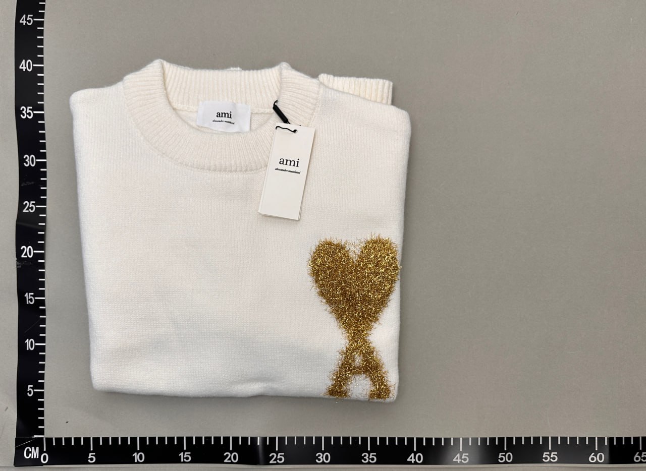 Ami Sweater1