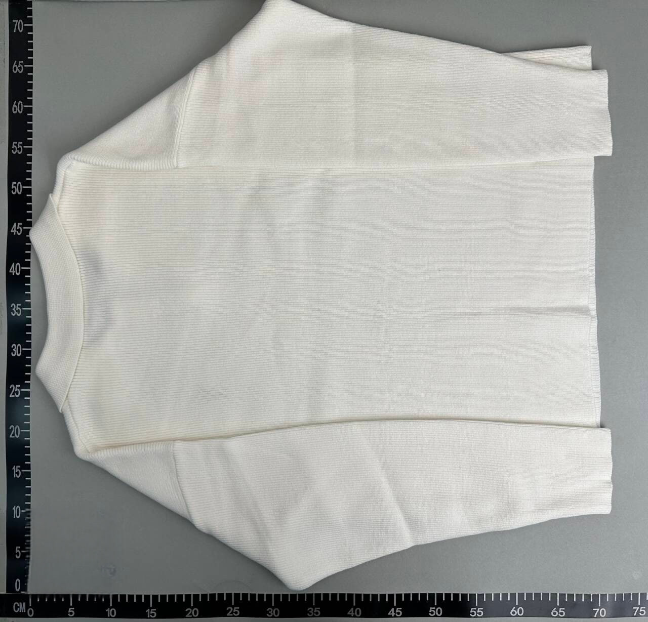  Ami Sweater3 -4
