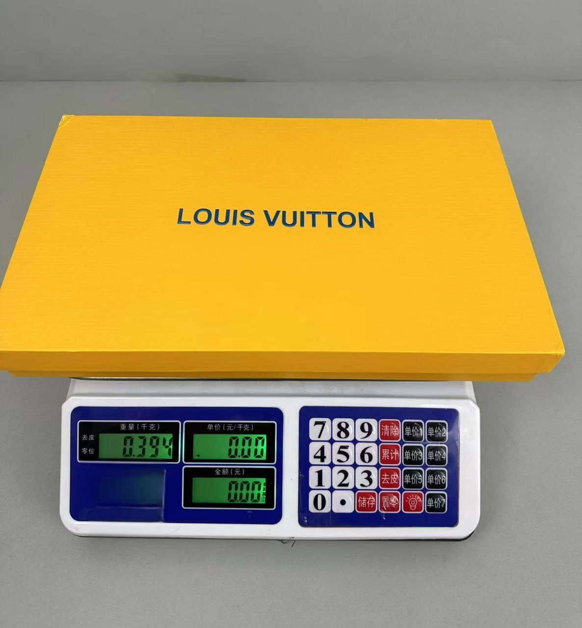 Louis Vuitton Hat1 -4
