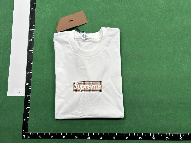 Supreme T-shirts1 -4