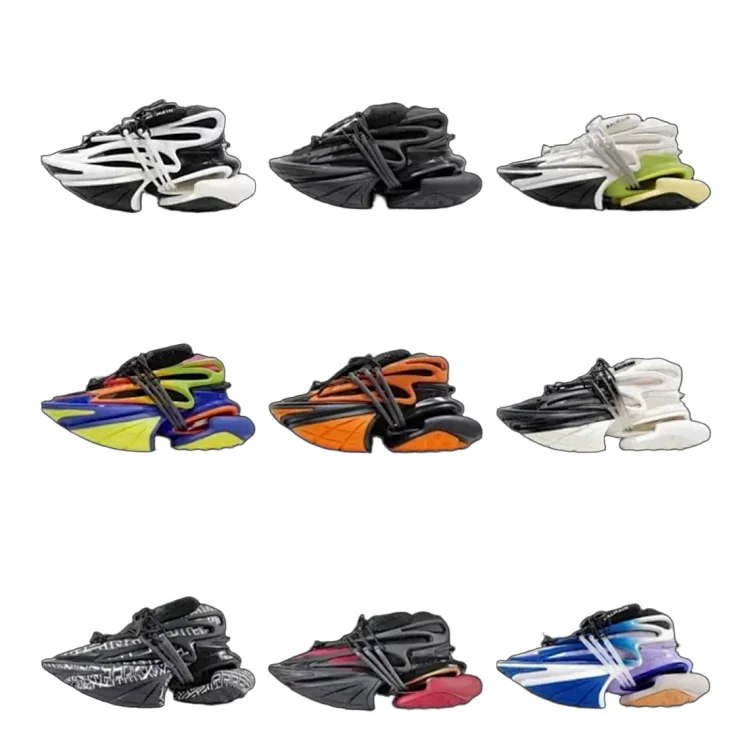  BALMAIN Unicorn leather wear-