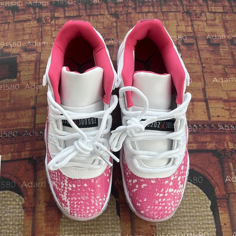 NIKE AIR JORDAN 11 -4