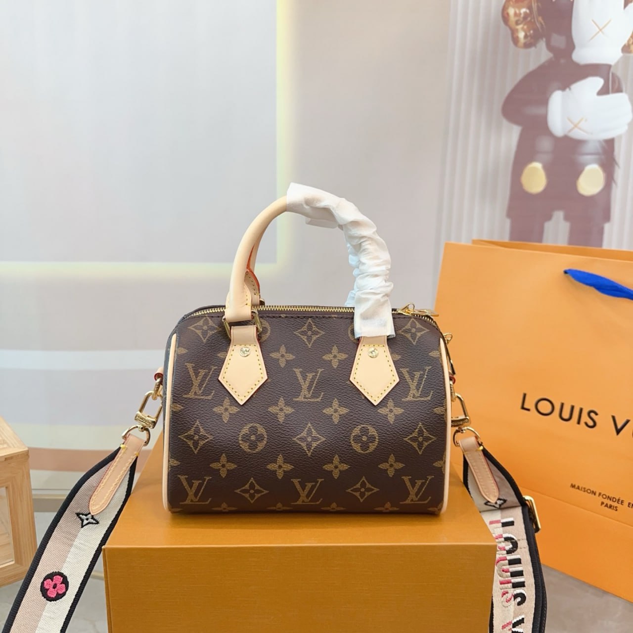 LOUIS VUITTON BAG1 -4