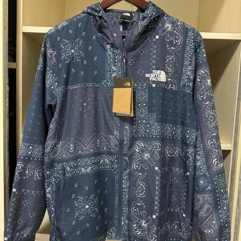 Burberry   Moncler  prada  dior  THE NORTH FACE    Jackets -3