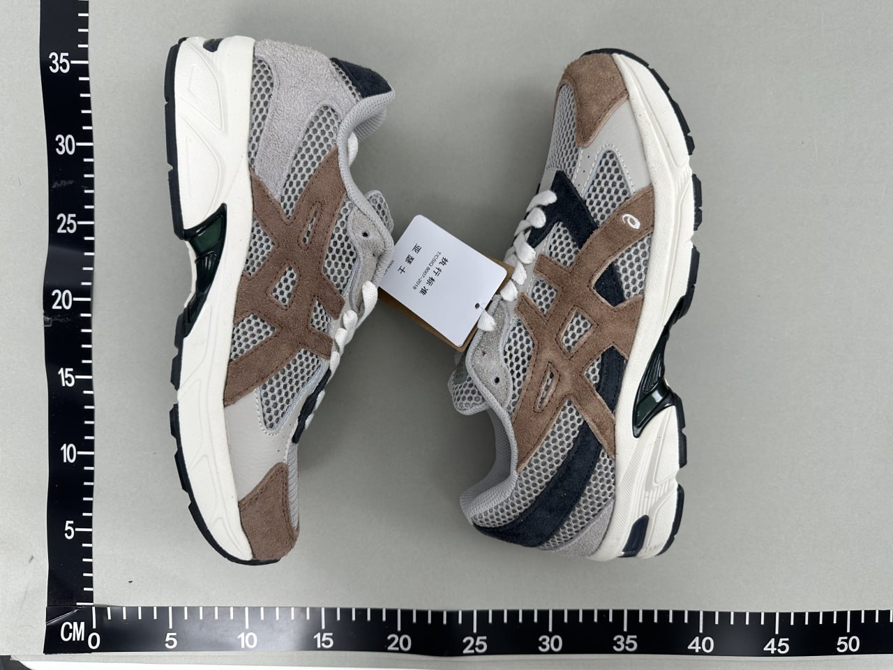 ASICS  -3