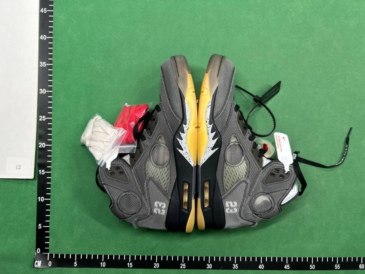 :Jordan 5 Retro -4