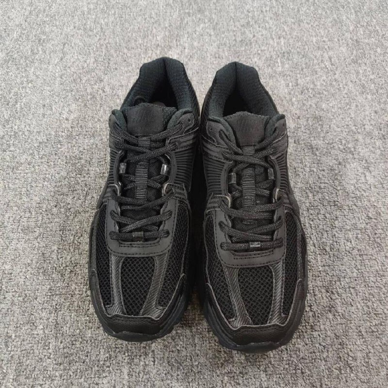  Nike Vomero 5 -2
